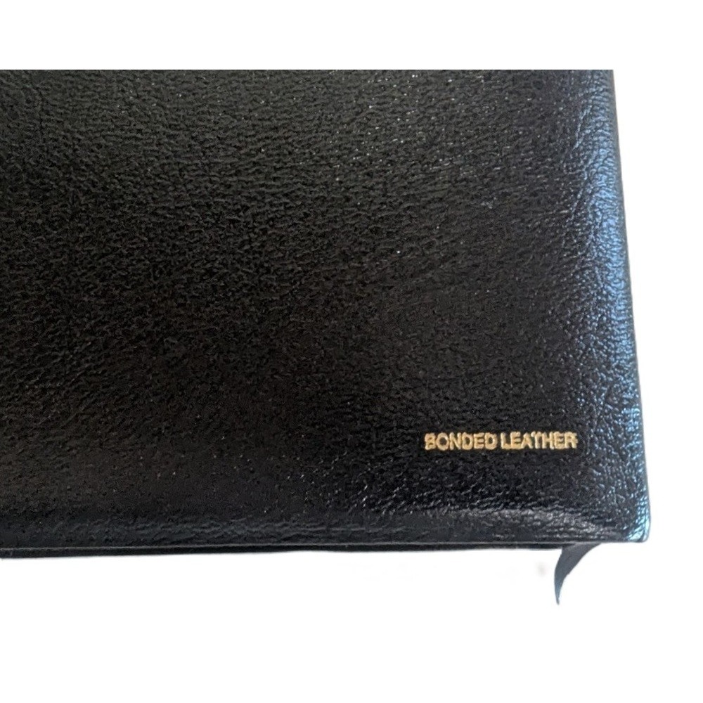 The Nelson Study Bible Complete Study System NKJV 2885 Bonded Leather with Case - Picture 6 of 10